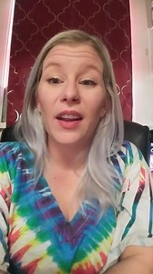 Cushion Grip first impression review! She starts talking about Cushion Grip at 4:27 min. This user is so happy that she doesn't have to use glue adhesive anymore and saves time daily by not having scrape the glue off her mouth! 😀 Learn more: bit.ly/2GVWnaA | My Cushion Grip