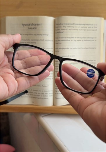 Reading Glasses #readingglasses #antiradiationglass #gradedglasses @HTeyewear