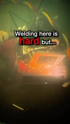 When you work in the middle of the ocean 🌊 #offshore #oilandgas