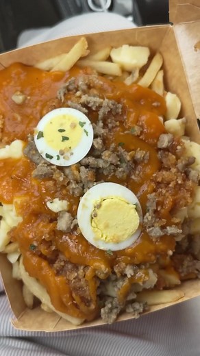 Jollibee Palabok Poutine Mukbang Experience