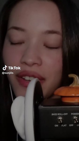 Tapping relaxation. 3dio asmr ear deep whispering #ASMR #EarSounds #Tingles #Relax #Whisper #SleepASMR