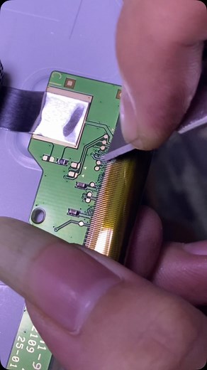 11K views · 3.6K reactions | How to cut and connect row lines easily #reels #fyp #electronic #lcd | Jupri Latua Simbolon | Facebook