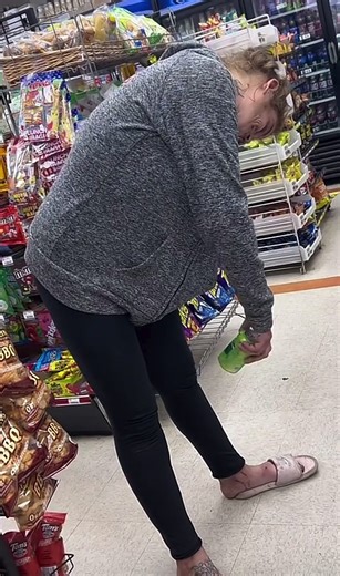 Today u can see a tweaker overly faded give her a map #meme #tweaker #fyp #explor #comdy