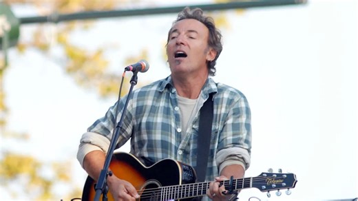This Bruce Springsteen Song Defined ’80s Folk-Rock Like No Other