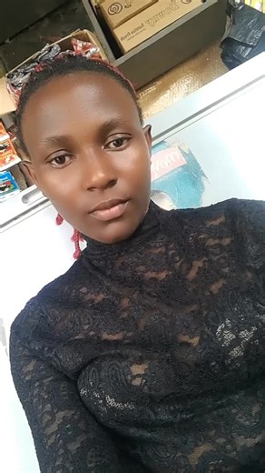 Amazima nemala nfuna omwana oyo nze mbeera mazze, guess who 🙈