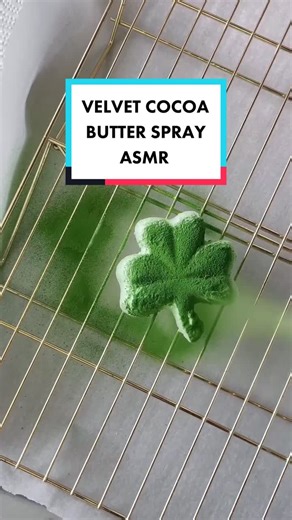 Velvet Cocoa Butter Spray ASMR for Baking Enthusiasts