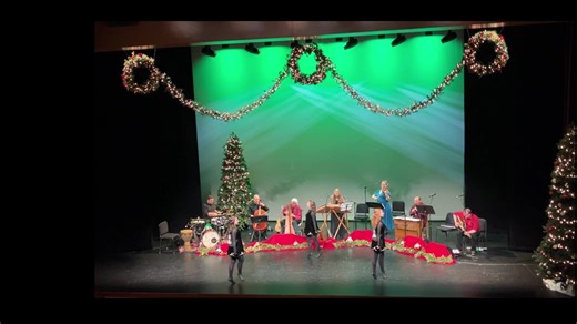 Looking forward to this Sunday's Magical Strings Celtic Yuletide concert in Shoreline! Come see the Tara Academy dancers fill the stage and feel the warmth and joy of this charming holiday celebration. December 14th, 3:00 pm, tickets available at https://www.ticketleap.events/tickets/emeraldcityarts/magical-strings-celtic-yuletide-108756050 | Tara Academy of Irish Dance