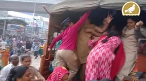 Police on Tuesday detained Telangana State Road Transport Corporation (TSRTC) employees ready to report for duty, a day after the TSRTC-Joint Action Committee (JAC) issued an order to call off the nearly two-month strike and asked the workers to join back services #TSRTC #Hyderabad #Telangana Kalvakuntla Taraka Rama Rao - KTR KCR | The Siasat Daily