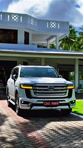 Popular Legand Land Cruiser LC300😱🔥 #landcruiser #lc300 #automobile #v8 #viral #fyp #100m #shorts