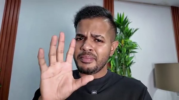 සිංග්ගප්පූරු ගිහින් iPhone 17 Pro Max එකක් ගේමු | VLOG