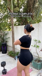 482K views · 14K reactions | Rutina de Pierna Completa 掠 Usando solo una mancuerna #ejercicio #ejerciciosencasa #rutinasencasa #rutinadepierna #parati #fypシ #fypシ゚viralシ #viralpost #motivacion | Yumary21 | Facebook