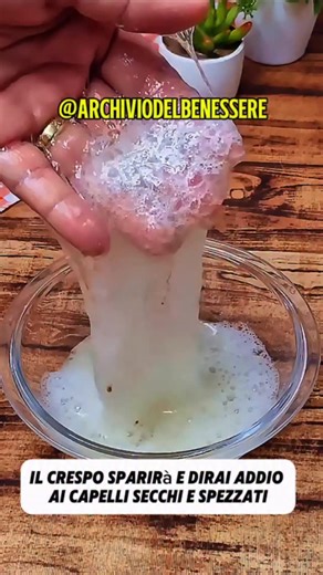 10K views · 3.7K reactions |  Maschera Naturale “Effetto Cheratina”...