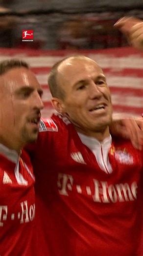 Robben bagged a brace in 45 minutes during his FC Bayern München debut 16 years ago 🔥 | Bundesliga