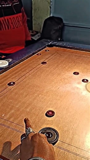 CARROM KING 👑 QUEEN WITH BLACK FINISH #youtube #youtuber #youtubeshorts #ytshorts #carromking #shot