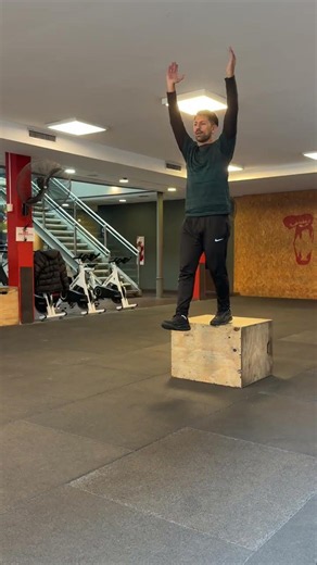 Drop to Broad Jump PC / Caída + salto horizontal #jump #training #landing #gym