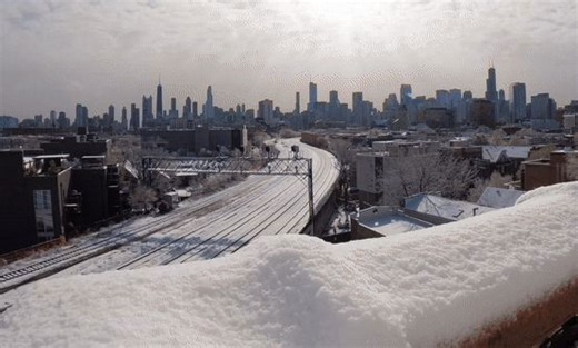 Spring Snowmelt Captured in Sunny Chicago Timelapse