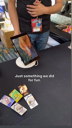 "Yeah, that's cute!" We agree! This @leonromer design comes alive with retro love thanks to our free app. Get a collectible pin with a little magic thanks to augmented reality. #pinfinity #ringring #augmentedreality | Pinfinity