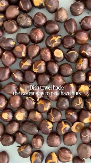 Dish towel hack: the easiest way to peel hazelnuts