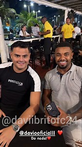 Davi ontem a noite encontrou o @heitorcostacantor no bar. Só resenha juntos 😂👏 @daviibritofc24 @linguasolta24ofc @davi_britofc24 #teamdavi #bbb24 #brasil #brasil🇧🇷 #bbb #reality #fofoca #reels #famosos #noticias #fãs | Davi Brito