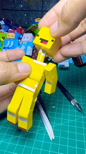 Papercraft Minecraft bendable banana kid’s #shorts