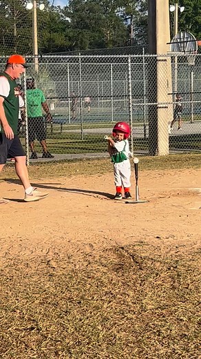 Mandarin Wallpaper & Decorating on Reels | Facebook