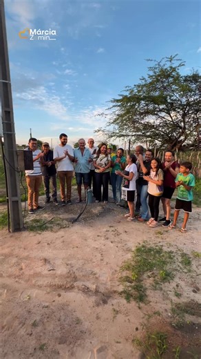 Marcia Zomin | Que alegria imensa visitar a comunidade da Candoca e ver de perto a transformação na vida da família do Seu José do Bianor! Estivemos lá... | Instagram