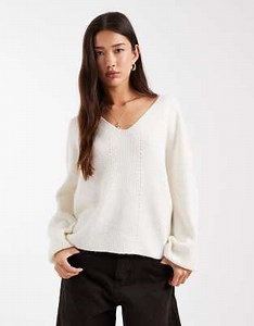 Threadbare fluffy v neck slouchy sweater in off white | ASOS