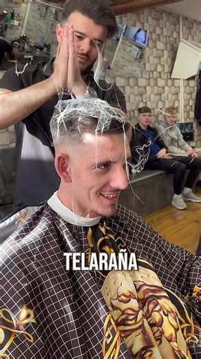 COMO funciona la CERA TELARAÑA? 🕸️ Te sirve? #devilstyle #barbershop #barbero #barberia #cabello