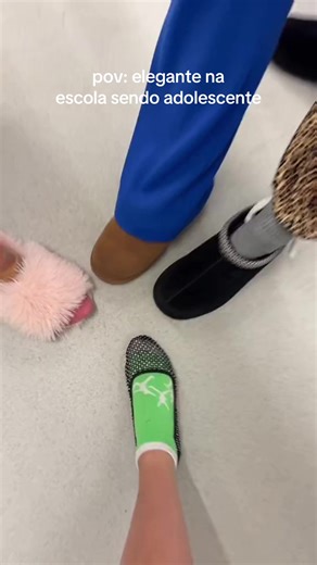 Elegância na Escola: Dicas de Moda e Comportamento