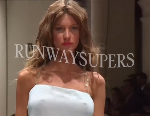 RUNWAY on Instagram: "Gisele Bündchen for Balmain Spring/Summer 2000"