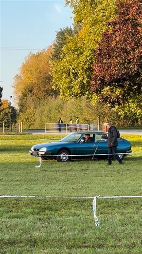 Citroën CX2000 Janvier 1975 #Citroën #CX #youngtimers #bousedebazouges2025 #Cx2000 #bleudeltaac640 | Yoann Photographie