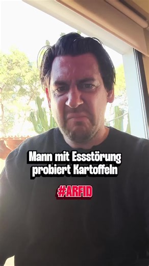 Sagen wir Mal 3 von 10 😬 Die Kartoffeln sahen echt lecker aus, aber es war absolut nichts leider. Bisher kann ich Kartoffeln nur als selbstgemachte Kartoffelecken, Pommes oder gebraten (wenn sie vorher gekocht waren) essen. Aber das wird bestimmt bald noch besser!