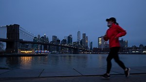 VERIFY: Should you wear masks when exercising outside?