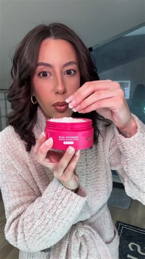 Vee Rivera on Instagram: "@bushbalm truly gives girls girl because it has us all out here refreshed, smooth, and glowing! Whether you wax, shave, or laser this holy grail scrub & oil duo has your back no matter what! 💁🏻‍♀️ Use my promo code VEE25 ✨"