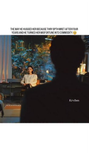 kdramic world on Instagram: "🎬 DEAR X . #dearx #kimyoojung #kdrama #krvibes #explore #fyp #mydemon #kimyoungdae #kimdohoon #leeyuleum #hwanginyoup #themanipulated . . . . . . . . . . . . . . 日本利用压电瓷砖将脚步转化为电能。这些瓷砖捕捉来自你脚步的动能。当你行走时，你的重量和动作会对瓷砖产生压力。瓷砖会轻微弯曲，从而产生机械应力。瓷砖内部的压电材料将这种应力转化为电能。每一步都会产生少量电荷，而数百万步结合在一起就能产生足够的电力来驱动 LED 灯、数字显示屏和传感器。在像涩谷车站这样繁忙的地方，每天大约有 240 万个脚步为这一系统作出贡献。这些电能可以被储存或立即使用，从而减少对传统电力来源的依赖，并支持可持续的城市基础设施。这种方法将日常运动转化为实用的可再生能源 #日本 #知识 #事实 #你知道吗 #推荐 #科技 #创新 #历史 #技术 #实验 #热门日本利用压电瓷砖将脚步转化为电能。这