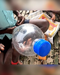 960K views · 7.9K reactions | How to Make Bottle Trap for Fish | Easy DIY at Home #fight #bottletrapmaking #bottletrap | Kadal Raasa Fishing | Facebook