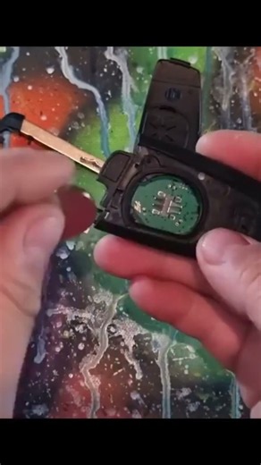 how to change bmw key fob battery