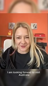 Chara Tsioli is an influenger! No, you read that right—influenger. Stephanie Panagopoulos sat down for an insightful interview with her about her upcoming show, and now we really can’t wait to see what she’s got in store! Chara dives deep, blending comedy with philosophy—because, as she says, the Ancient Greeks knew the real meaning of life, and that wisdom infiltrates her show in the best way possible. Get ready for laughs, truth bombs, and a show like no other! Tickets link https://www.greekco