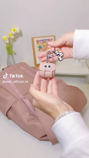 Grey rose color backpack #Tas #fashionnewarrivals #taspremiummurah #fyp #foryou #tiktokshop #fashiontiktok #ranselsekolah #tasselempang #kohcun #mah #mahbackpack