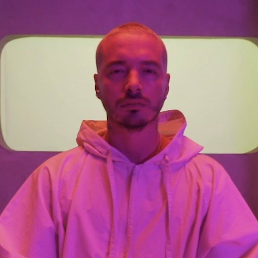 22K views · 812 reactions | Colores para el mundo, colores para no dejar de bailar . Escucha ya el nuevo álbum de J Balvin junto con contenido exclusivo aquí: https://spoti.fi/2QxAqn7 | Spotify | Facebook