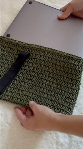 Simple Crochet Laptop Case