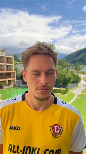 Servus aus Österreich! Das Trainingslager von Dynamo Dresden in Windischgarsten neigt sich dem Ende entgegen, vor dem finalen Härtetest gegen die SV Oberbank Ried blickte Aljaz Casar im TAG24-Interview unter anderem schon auf die neue Saison voraus. Alle Infos zum Camp findet Ihr in unserem Ticker: TAG24.de/3400649 | TAG24 Dresden