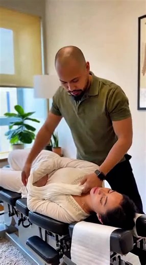 back bone adjustment chiropractor #fyp #adjustments #chiropractic #america #chiropractor
