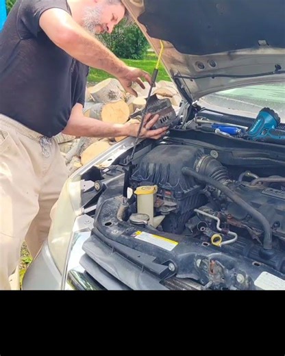 Alternator Sounds Crunchy! #carrepair #automobile