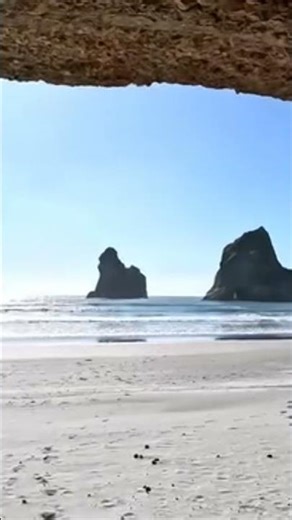 Wharariki Beach NZ