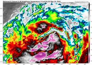 Cat 1 cyclone 🔴🔴🔴 Tropical Cyclone REMAL As of 06:00 UTC May 26, 2024: Location: 20.4°N 88.9°E Maximum Winds: 50 kt Gusts: N/A Minimum Central Pressure: 985 mb | Su Su San