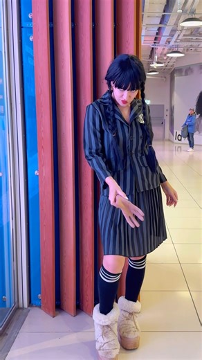 Wednesday became invisible…😮🤫 #pranks