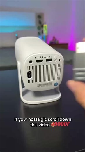 40000f Le projecteur vient avec plusieurs jeux déjà et vous avez la possibilité de l’utiliser exactement comme un smart TV . Vous pouvez télécharger des applications sur playstore ou Apple Store. Vous pouvez suivre vos série Netflix etc…et beaucoup d'autres fonctionnalités que vous pouvez y trouver ...#projecteur #foryoupage❤️❤️ #smart #tiktokafrique🇹🇬🇨🇩🇨🇮🇧🇯🇬🇦🇨🇲🇬🇦 #afrique