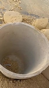 Multani Mitti Crumbling Dry in Pot