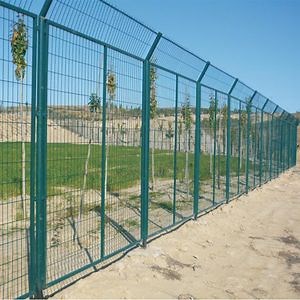 [Hot Item] Electrostatic Powder Coating Application Guarantees Long-Term Performance Under Extreme Weather Conditions with Highway Guardrail